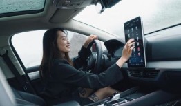 商务汽车女生多吗现在(适合商务女精英的车)