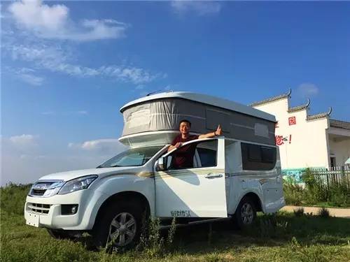 露营汽车改商务床车(改造露营车)